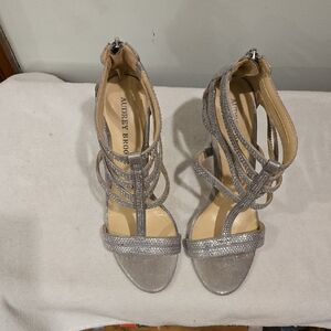 ​VNTG Audrey Brooke Y2K Silver Rhinestone Strappy Heels 7.5